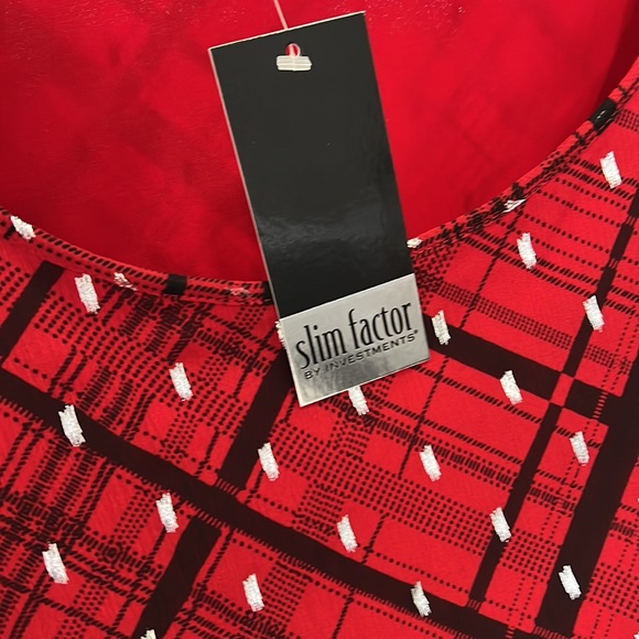 🎩🗝️ NWT $79 Slim Factor Poncho with Tank Lining - Picture 2 of 5